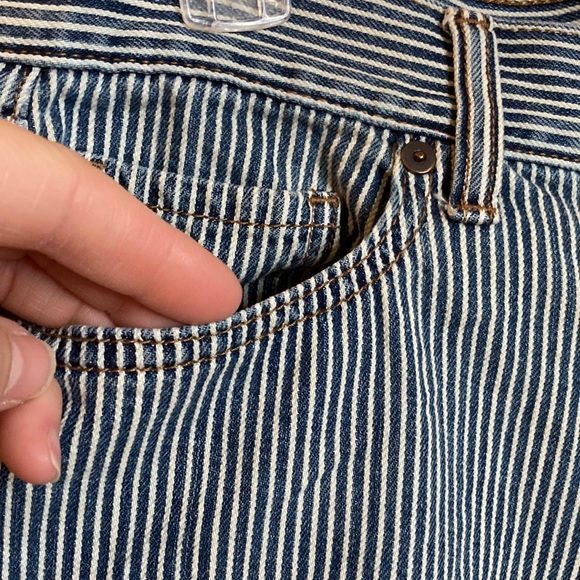 Banana Republic Denim White Stripe 27” Roll-Up Short (J1056) - Picture 8 of 14